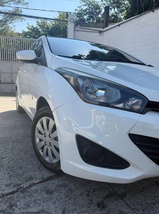 HYUNDAI HB20 1.6 COMFORT STYLE 16V FLEX 4P AUTOMÁTICO HYUNDAI HB20 1.6 COMFORT STYLE 16V FLEX 4P AUTOMÁTICO